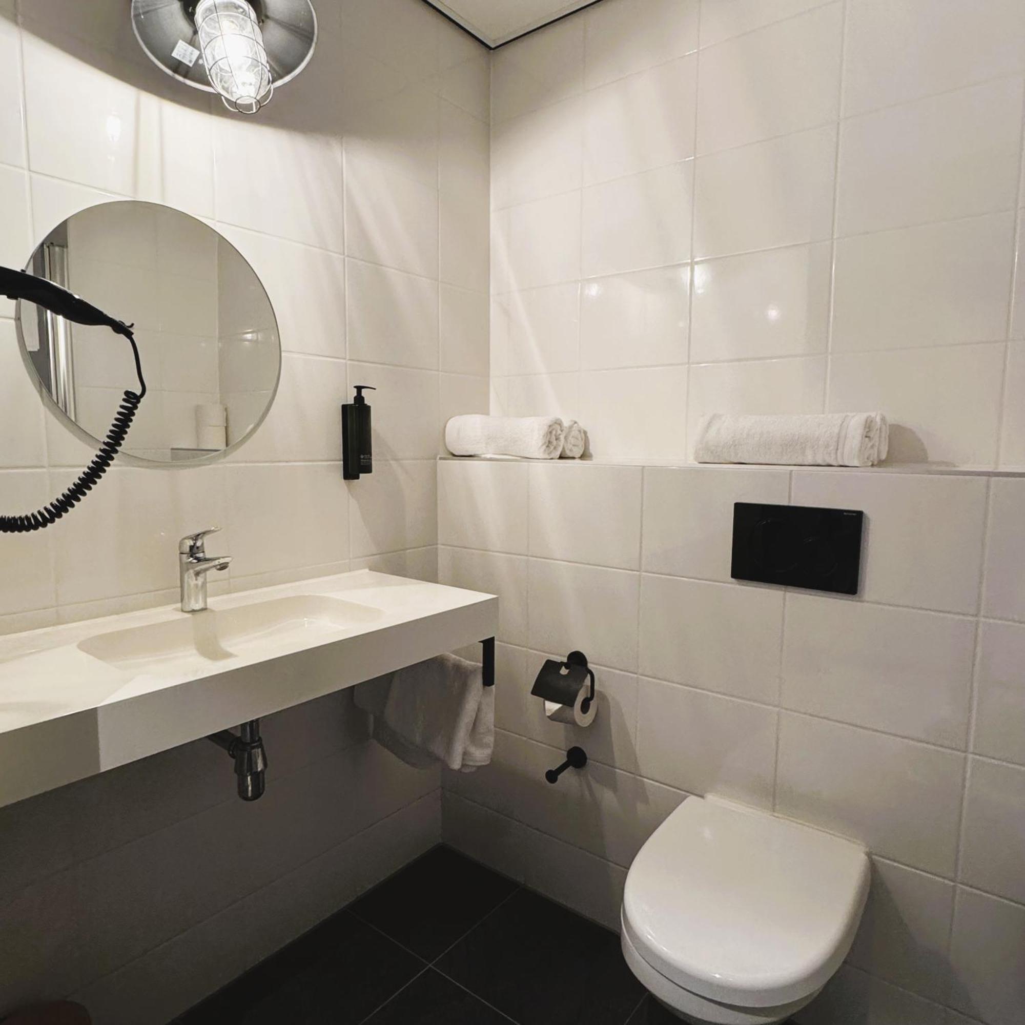 Hotel Emilia Kaatsheuvel Quarto foto